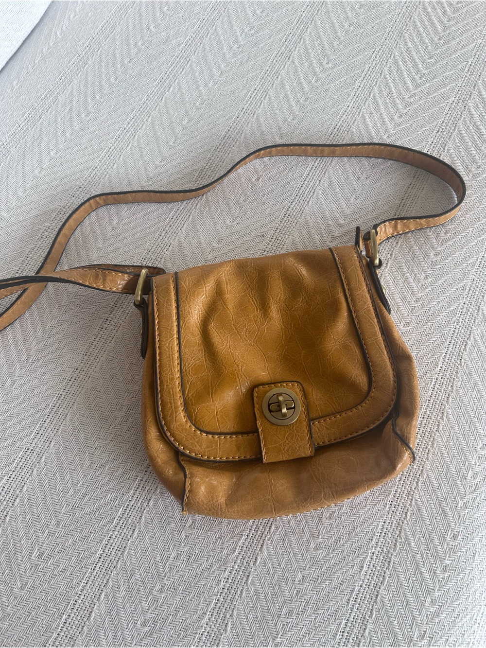 Classic Mustard Crossbody Bag with Turn-Lock Closure